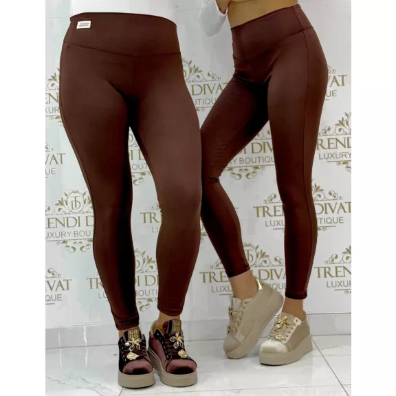 Szuper rugalmas matt sztreccs leggings fehér logóval "M60021" - Csoki barna - S Szuper rugalmas matt sztreccs leggings fehér logóval "M60021" - Csoki barna - S