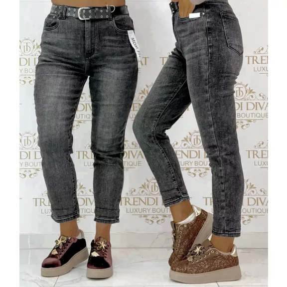Női mom fit farmernadrág szegecses övvel – divatos koptatott szürke farmer "BF5569-C" - XL