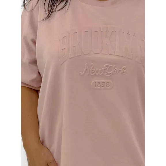 Domború Brooklyn mintás oversize női tunika - Púder Domború Brooklyn mintás oversize női tunika - Púder