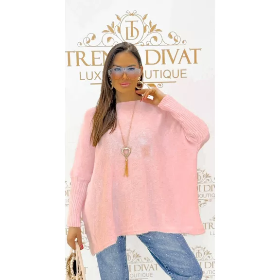 Oversize női kötött denevérujjú pulóver nyaklánccal – púder Oversize női kötött denevérujjú pulóver nyaklánccal – púder