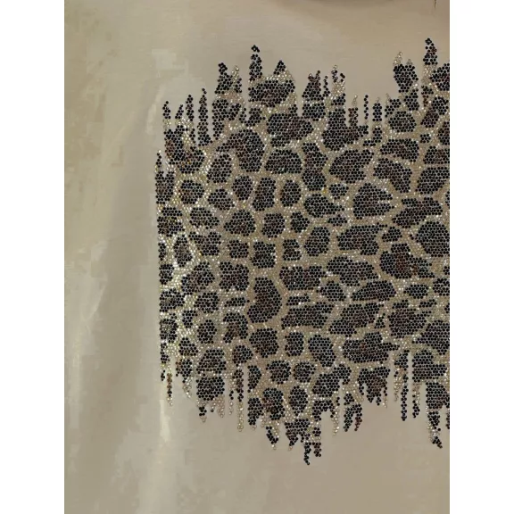Leopárdmintás strasszos női oversize sálgalléros tunika - Bézs Leopárdmintás strasszos női oversize sálgalléros tunika - Bézs