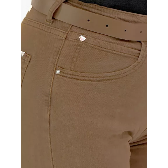 Magas derekú mogyoróbarna női mom fit nadrág barna övvel "BF5105-76" - XS Magas derekú mogyoróbarna női mom fit nadrág barna övvel "BF5105-76" - XS