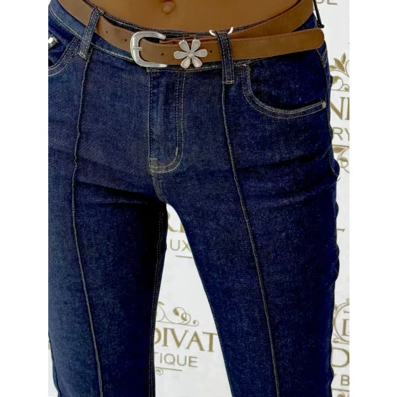 Sötétkék magas derekú női trapéz farmernadrág – élén varrott bootcut nadrág övvel "J3063" - 27