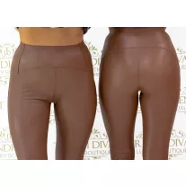   Alakformáló, bolyhos belsejű, bőr hatású, csokibarna színű leggings „6856” - Csoki barna - S