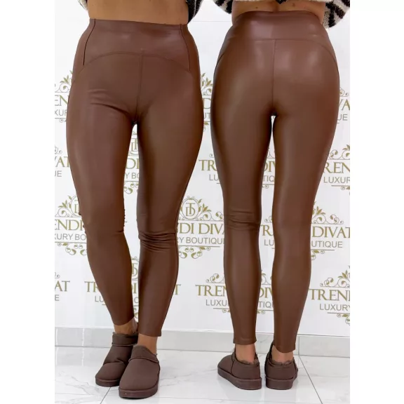 Alakformáló, bolyhos belsejű, bőr hatású, csokibarna színű leggings „6856” - Csoki barna - L Alakformáló, bolyhos belsejű, bőr hatású, csokibarna színű leggings „6856” - Csoki barna - L