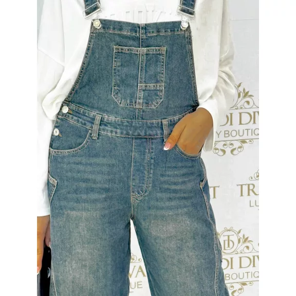 Kényelmes, bő szárú oversize farmer kertésznadrág – középkék - S Kényelmes, bő szárú oversize farmer kertésznadrág – középkék - S