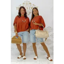   Top made of linen material, rubberized bat sleeves at the bottom, with a gift necklace - Tégla