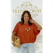   Top made of linen material, rubberized bat sleeves at the bottom, with a gift necklace - Tégla