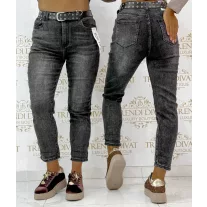  Női mom fit farmernadrág szegecses övvel – divatos koptatott szürke farmer "BF5569-C" - XS