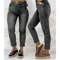   Női mom fit farmernadrág szegecses övvel – divatos koptatott szürke farmer "BF5569-C" - XS