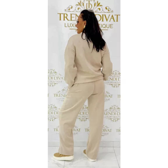 Women's warm set with loose legs decorated with "Lucky" appliqué - Beige