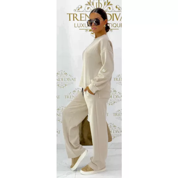 Women's warm set with loose legs decorated with "Lucky" appliqué - Beige