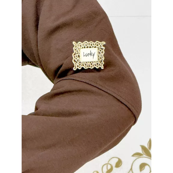 Women's warm set with loose legs decorated with "Lucky" appliqué - Chocolate