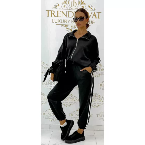 Side-striped women's warm-up set - two-piece leisure set with zipper - Black
