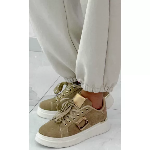 Two-piece casual ensemble with 3D removable floral decoration - Beige