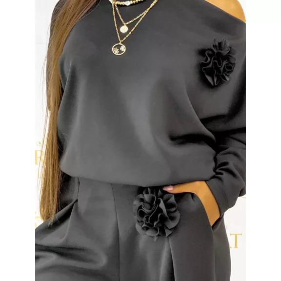 Two-piece casual ensemble with 3D removable floral decoration - Black