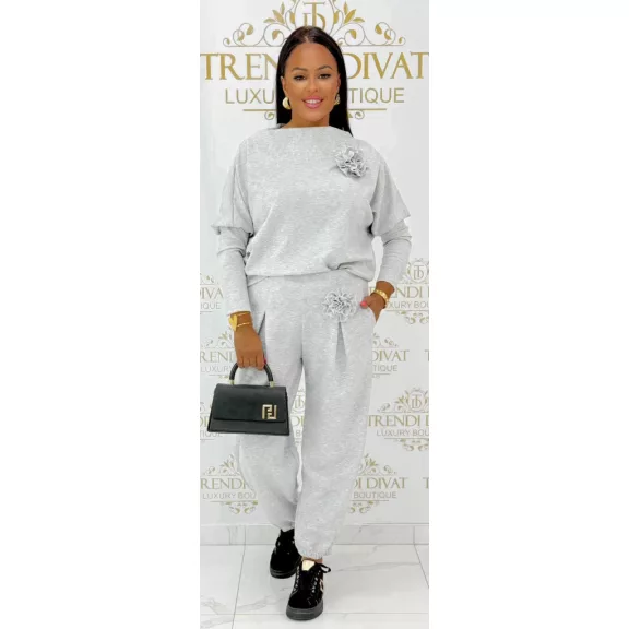 Two-piece casual ensemble with 3D removable floral decoration - Light Grey