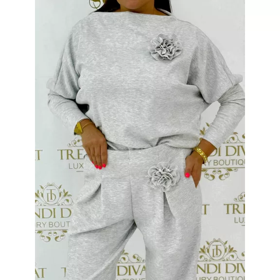 Two-piece casual ensemble with 3D removable floral decoration - Light Grey