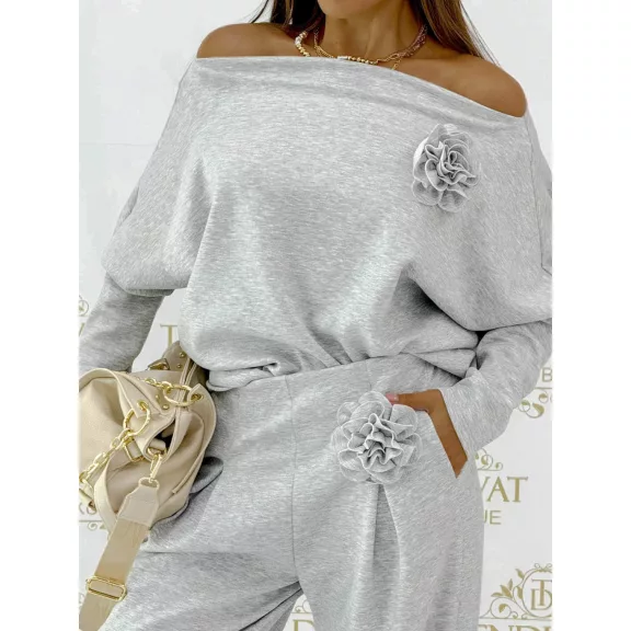 Two-piece casual ensemble with 3D removable floral decoration - Light Grey