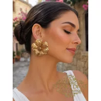 Beach pattern pearl earrings - Gold color jewelry - Gold