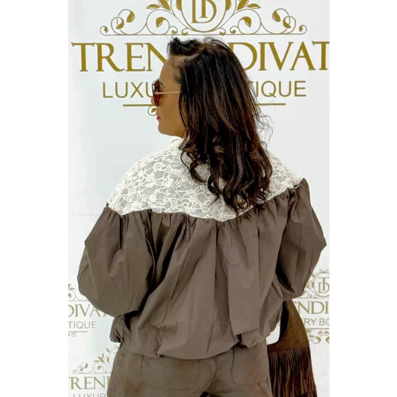 Elegáns női bomber dzseki csipkével -Kétszínű lezser őszi kiskabát 3/4-es ujjal - Csoki barna Elegáns női bomber dzseki csipkével -Kétszínű lezser őszi kiskabát 3/4-es ujjal - Csoki barna