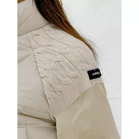 Stand-up collar, short style, quilted, zippered vest - Beige